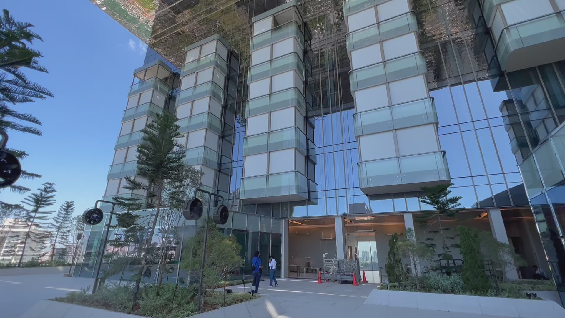 Load video: structural glass assemblies